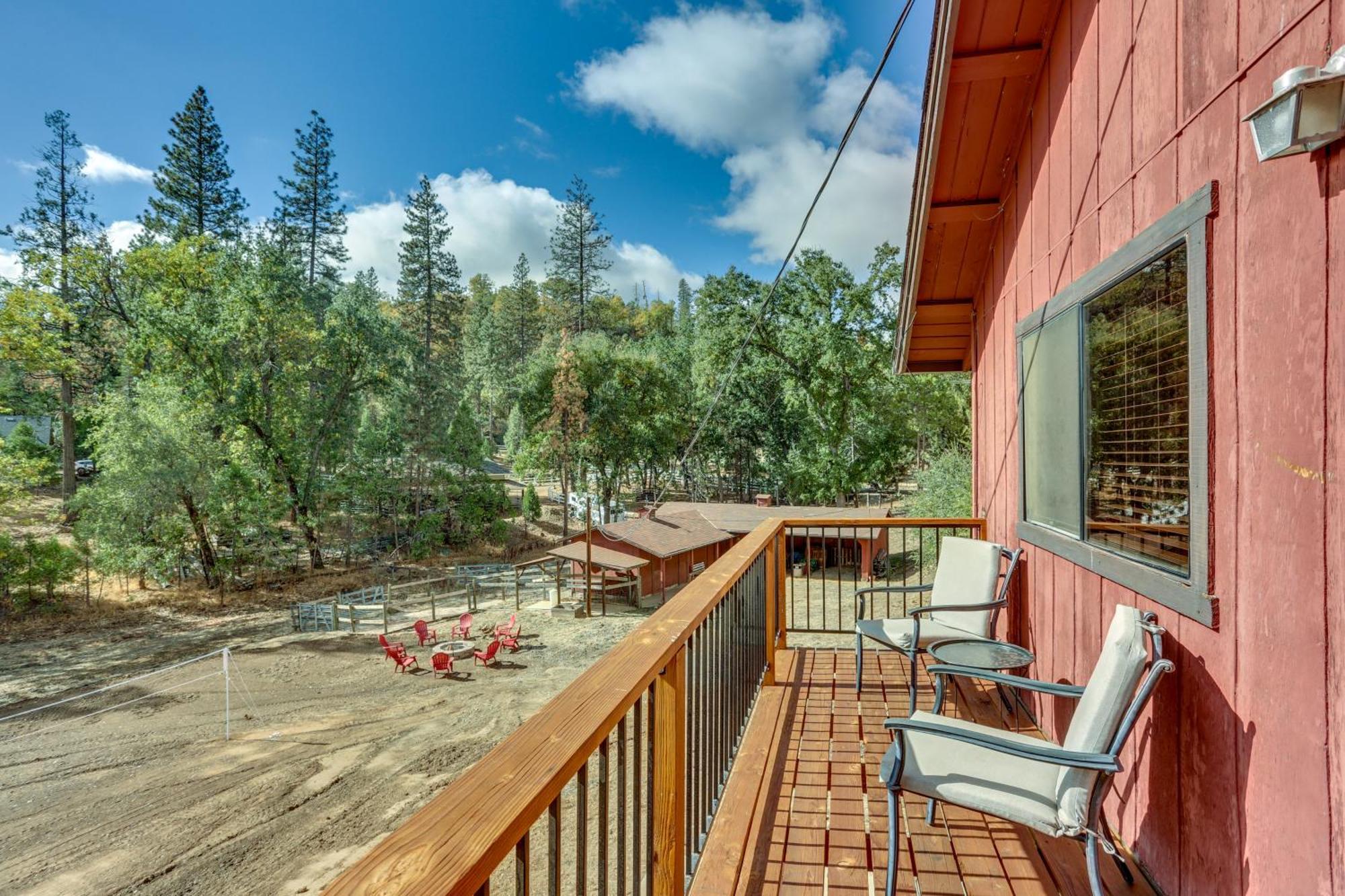 Pet-Friendly Escape With Game Room And Fire Pit! North Fork Buitenkant foto